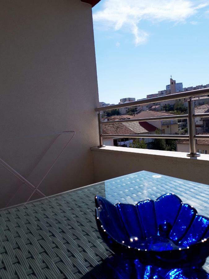 Mariloo Apartment Split Exterior photo