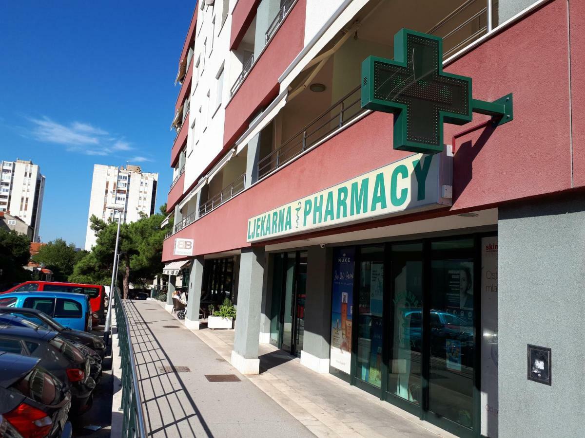 Mariloo Apartment Split Exterior photo